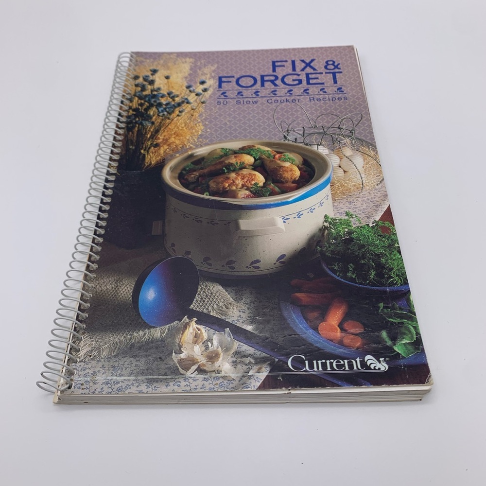 VINTAGE 1989 Wire bound Fix and Forget 50 SLOW COOKER Recipe book YUM!